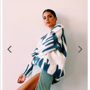 Verge Girl Along The Sidewalk Knit Navy